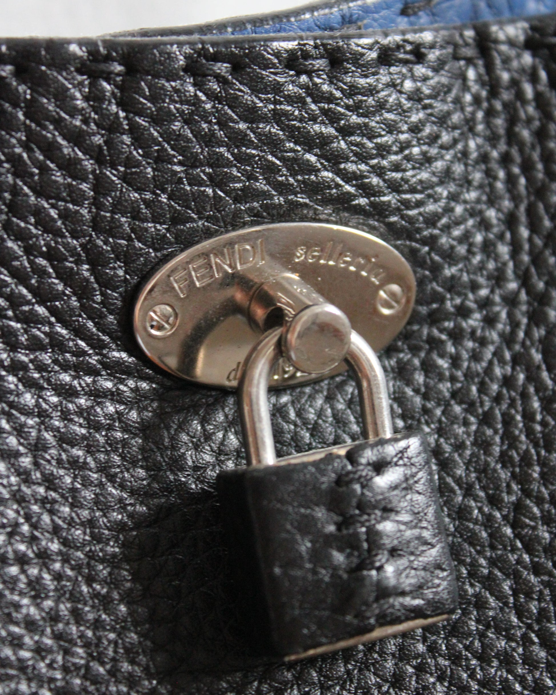 Fendi selleria black lock clasp